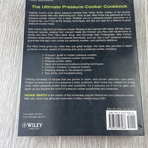 Miss Vickie's Big Book of Pressure Cooker Recipes by Vickie Smith - Picture 2 of 6